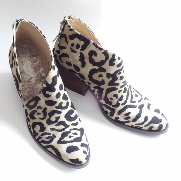 Band of Gypsies TUSK Cut Out D'Orsay Style Ankle Booties Leopard Print NIB Sz 10 - Picture 5 of 11